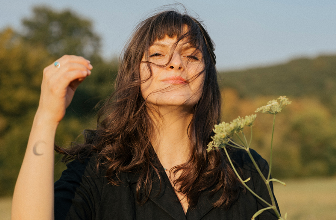 Indie Rock’s Most Captivating New Voice? Filiah Stakes Her Claim With the Unforgettable ‘Sad Girl With A Punchline’