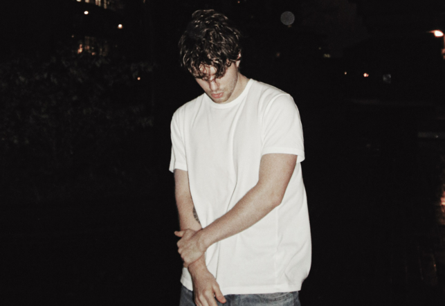 Unveils Dreamy Minimalism With ‘Ringside’ by tari Pure Cinematic Bliss