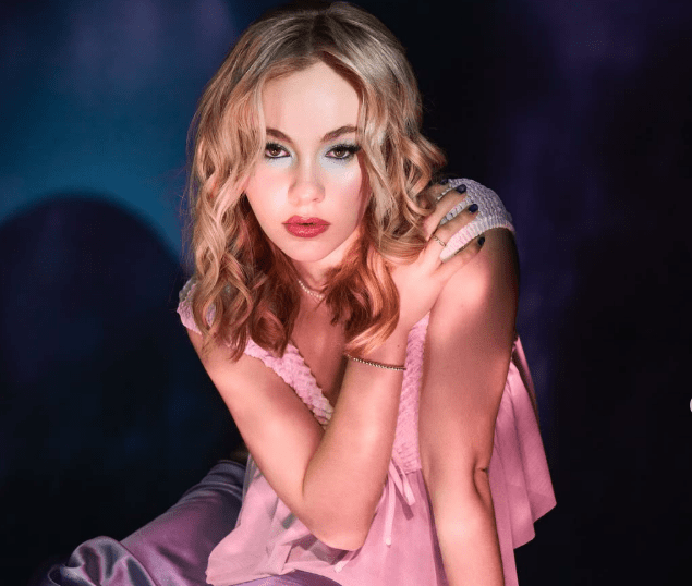 Enthrallingly Beautiful: Wuthering Heights by Anna Duboc