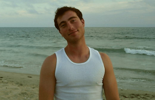 The New Track “Pirouette” by Jonathan Alexander Opens a New Dimension of Melancholy