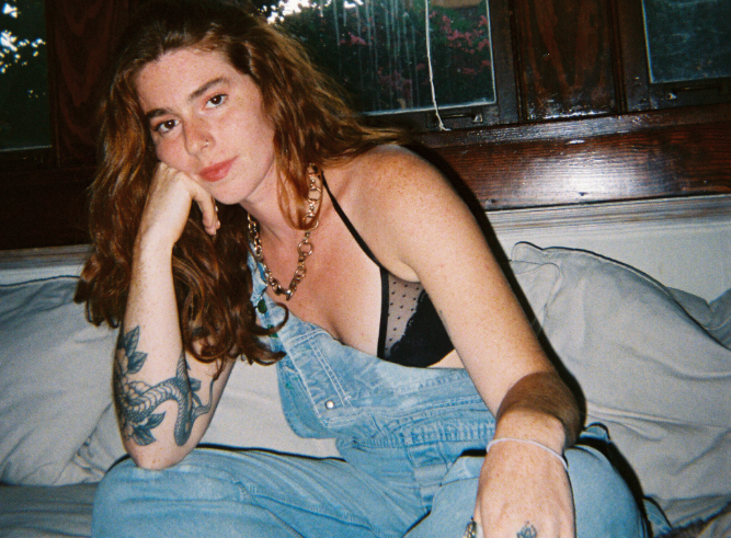 A Dream Pop Hug for Your Soul in the Track ‘close’ by Cristina&nbsp;Punzo