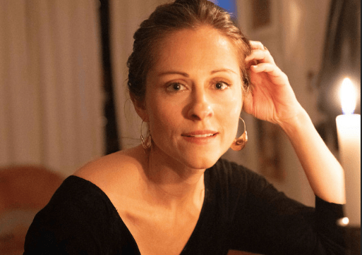 Tiffany Thompson Returns with ‘Phantom Feelings (Remix)’ – A Dreamy Soundscape of Peace and Emotional&nbsp;Warmth