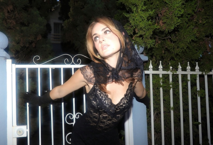 Let ‘Griever’ by Avery Cochrane Fill Your Day with Light, Style, and Feel-Good Energy Straight from the Heart of Modern Pop