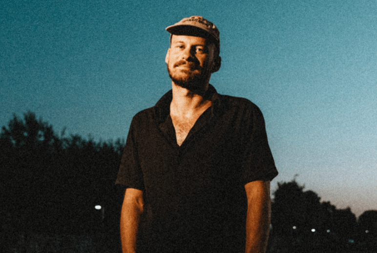 Alt Country Ghosts and ’90s Indie Dust: Jesper Jesper Announces Himself With Debut ‘Soul For Sale’