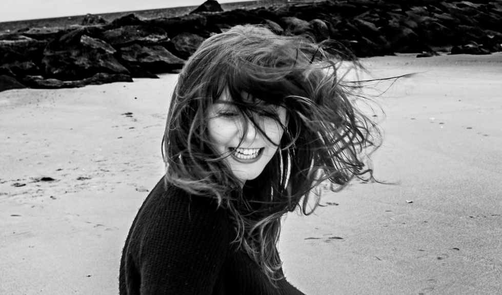 Belle Blue Breaks Through with Hypnotic Indie Rock Single ‘Wash’
