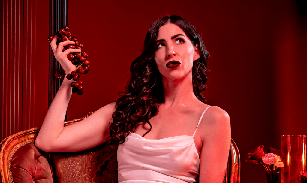 The Most Atmospheric Release of the Season? Stephanie Babirak Enchants with Her Album ‘Rotten Fruit’
