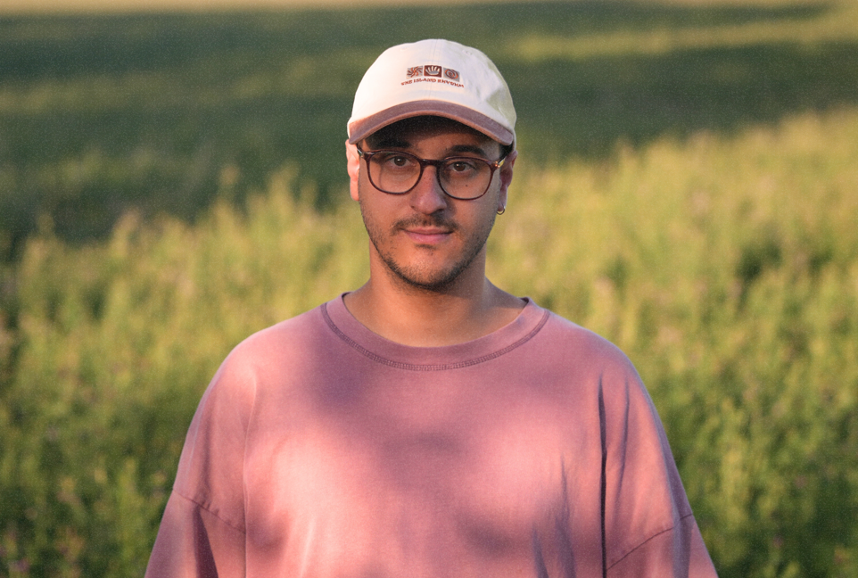 tomeujuanfusterBottles Summer Itself On “TormentaTropical”