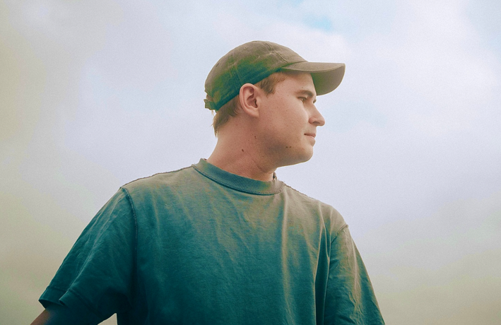 David Emde Moves Beyond English Language Electropop With New Single “Jetzt”